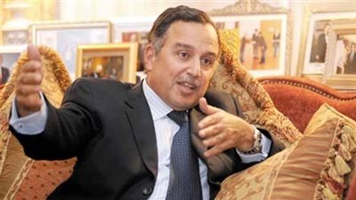 فهمي يجري مشاورات مع عدد من وزراء الخارجية العرب والأجانب