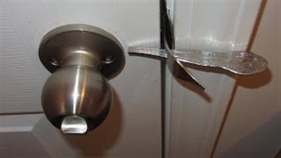 بالفيديو.. أسهل وأغرب طريقة لحماية المنزل من السرقة