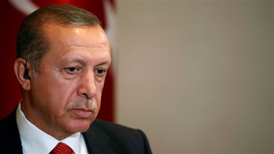 هولندا تعاقب أردوغان بنزع صورته من محل قمار تركي