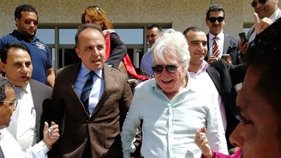 3 فنانين أدلوا بأصواتهم في الانتخابات الرئاسية خارج مصر