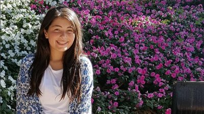 أحدث صورة لـ «ليلي» ابنة أحمد زاهر بعدما أصبحت شابة