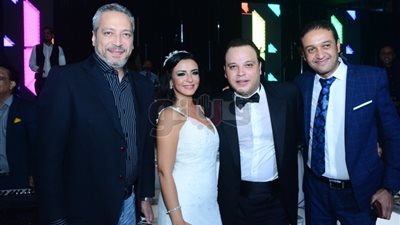بالصور.. عمرو دياب وآلا كوشنير يشعلان حفل زفاف تامرعبدالمنعم