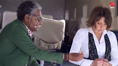 بالفيديو.. لوسى تدخل في غيبوبة بــ«رامز واكل الجو»