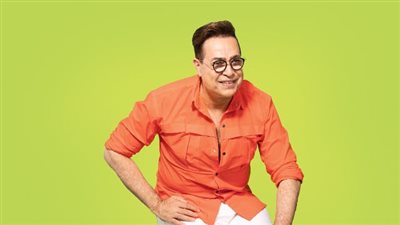 حكيم يواصل مفاجآته الصيفية ويطرح اليوم أغنية (تزاولني) بشكل جديد