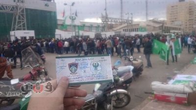 بالصور.. إقبال أهالي بورسعيد على شراء تذاكر مباراة المصري بالكونفدرالية