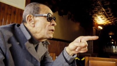 الوجه الآخر لنجيب محفوظ.. اعترافات الأديب العالمي: أدمنت الحشيش وممارسة البغاء.. الزواج نقطة التحول في حياتي.. ماليش في السياسة.. الأدب سبب مشاكلي مع السلطة.. «عبدالناصر» ديكتاتور و«الس