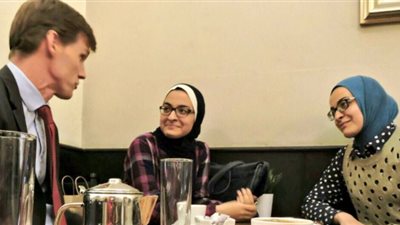 سفير بريطانيا يتوقع لفتاتين مصريتين حصولهما على جائزة نوبل مستقبلا