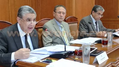 وزير الكهرباء عن انقطاع التيار في القصير: «هارد عليكم بعد 3 أيام»