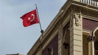 شرطة الدنمارك: لا إصابات إثر الهجوم بالقنابل على السفارة التركية