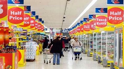 تراجع مبيعات التجزئة في بريطانيا بنسبة 0.3%