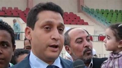 الخميس.. «أبو الوفا» يسافر السعودية لأداء العمرة