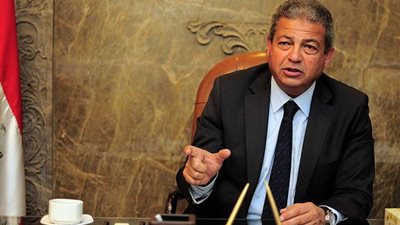 وزير الرياضة يهنئ منتخب اليد بالفوز على المغرب في بطولة أفريقيا