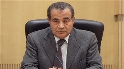 لجان البرلمان تفتح ذراعيها لـ«تعويم الجنيه».. اقتصادية البرلمان: الأجرأ نحو الإصلاح الاقتصادي.. الموازنة: يتطلب هيكلة منظومة الدعم..الصناعة: يرفع معدلات التضخم