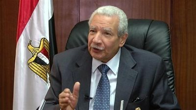 مواطن يتهم قاضيين بـ