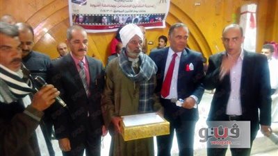 بالصور.. تكريم أمهات الشهداء بأسيوط بحضور وكيل التضامن