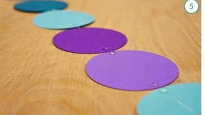 بالصور.. 8 أفكار للعب مع طفلك بشكل مميز