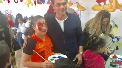 آسر ياسين في مستشفى أبو الريش المنيرة