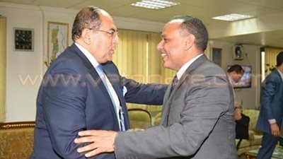 بالصور.. محافظ سوهاج يستقبل رئيس أكاديمية البحث العلمي