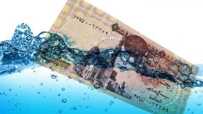 الرابحون والخاسرون من تعويم الجنيه.. السياحة والصادرات والاستثمار أبرز المستفيدين.. أصحاب المدخرات بالبنوك ومحدودو الدخل أكثر المتضررين.. وارتفاع التضخم والديون الخارجية