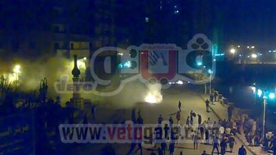 بالصور.. استمرار الاشتباكات بين قوات الأمن والبلطجية بالشرقية