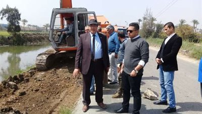 هبوط أرضي بقرية الرياض في دمياط (صور)