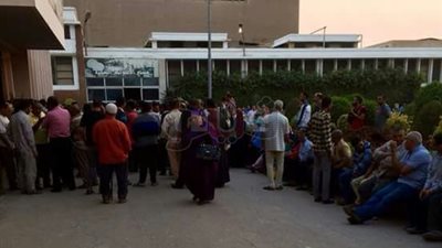 بالصور.. عمال «العامة للخزف» يهددون بالتصعيد لتحقيق مطالبهم