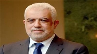 الشركات السياحية ترحب بقرار إرجاء زيادة رسوم العمرة حتى رمضان