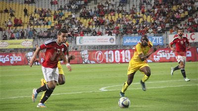 بالفيديو والصور..«مصر» تتقدم بهدف على غينيا بالشوط الأول