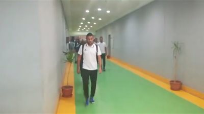 بالفيديو.. وصول لاعبي المصري ستاد برج العرب استعدادا للزمالك