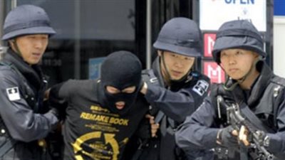 آثار الأقدام على الجليد تكشف عن لص سرق 20 مليون وون بكوريا الجنوبية