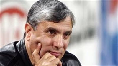 مسئولو إنبي والمقاصة يؤازرون فريقيهما ببتروسبورت