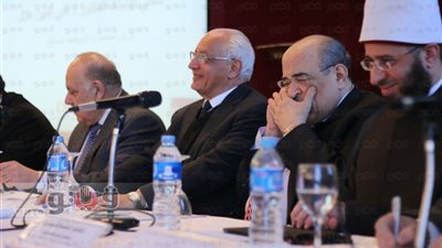 وزير الشباب السابق يطالب بتحويل شعار التنمية المستدامة إلى واقع