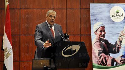 بالصور .. محلب يشهد توقيع بروتوكول بين البريد و«مصر الخير» لفتح ألف حساب