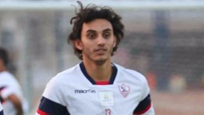 مجدي ومسعد نجما الزمالك يلتقيان حسام حسن في غرفة ملابس المصري