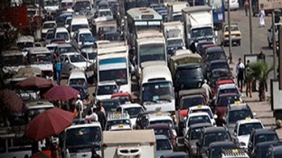 عودة الحركة المرورية لمحور التعمير ببرج العرب بعد توقفها