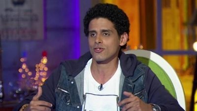 حمدى الميرغنى ينشر صورة جديدة من كواليس مسرحية «وزير السعادة»