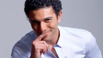 غدا.. الليثى يستضيف آسر ياسين في برنامج «واحد من الناس»