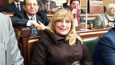 إليزابيث شاكر: قانون بناء الكنائس يحمل بنودا مطاطية