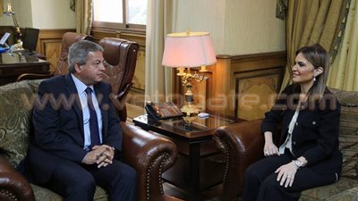 وزيرا الرياضة والتعاون الدولي يبحثان سبل دعم المشروعات الصغيرة