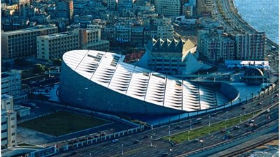 هيئة البريد تهدي طوابع تذكارية لمشروع ذاكرة مصر بمكتبة الإسكندرية