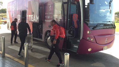 وصول بعثة منتخب مصر مطار القاهرة استعدادا للسفر إلى سويسرا (صور)