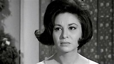 دور الأم في حياة المشاهير.. النموذج والمثل الأعلى