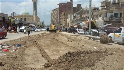 بالصور.. بدء تطوير وتجميل ميدان صلاح سالم بكفر الشيخ