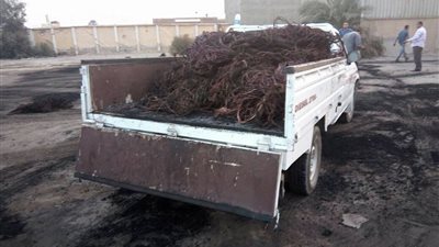 بالصور.. السيطرة على حريق بمصنع مهجور بشبرا الخيمة