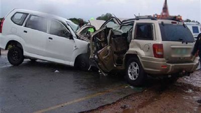 إصابة ربة منزل ونجلتها في حادث تصادم سيارتين بالوادى الجديد