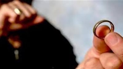 عروس تطلب الخلع بعد شهر من الزواج: علشان متفقين في العناد والعصبية