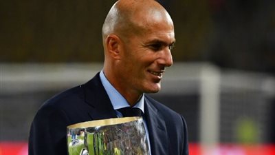 زيدان: الفوز بالسوبر الأوروبي دافع للتألق في الموسم الجديد