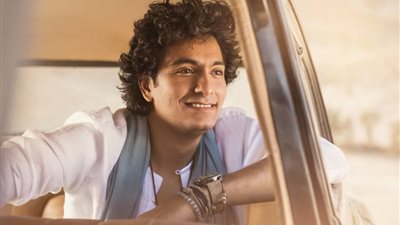 محمد محسن يستعد بـ«لوك» لحفله بمهرجان القلعة