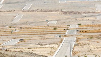 أزمة الشهر العقاري ومستثمري الصعيد عرض مستمر.. تسجيل الأراضي يستلزم تحديد قيمة مالية للعقد المجاني.. سوهاج تنهي المشكلة وباقي الجنوب محلك سر.. الروتين يؤخر التنمية