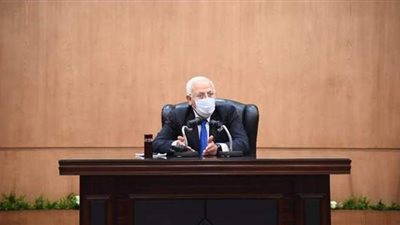 محافظ بوسعيد: الانتهاء من سوق الخضراوات والفاكهة الشهر المقبل